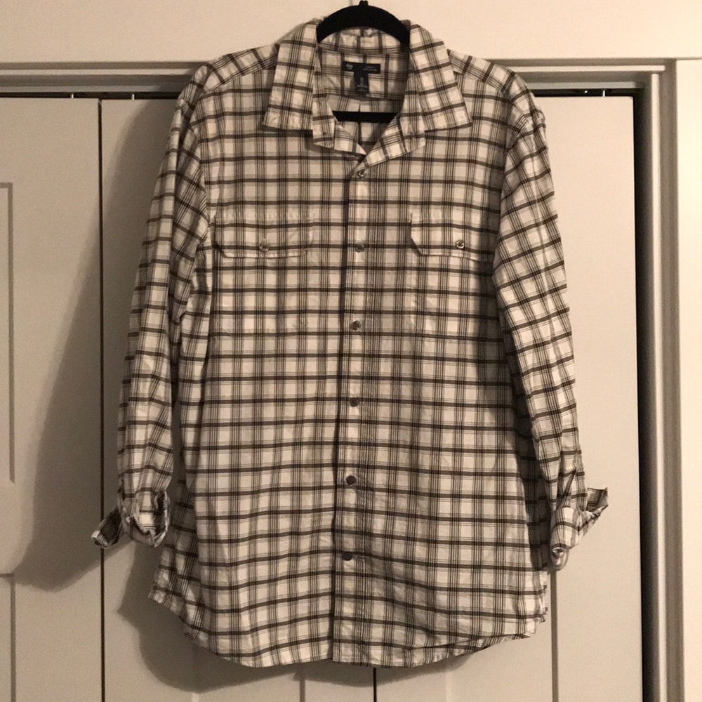 Gap classic fit plaid shirt